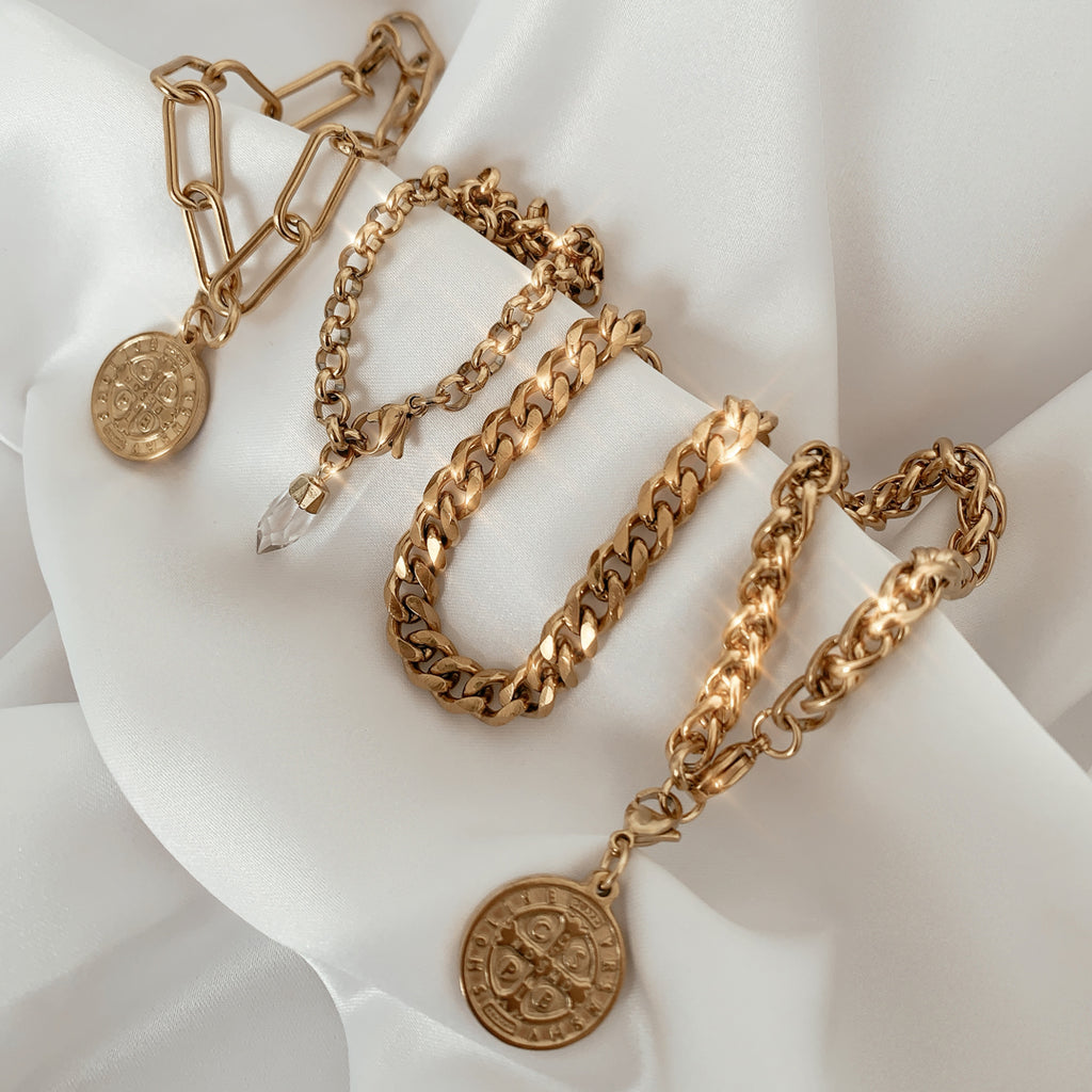 Saint Collection