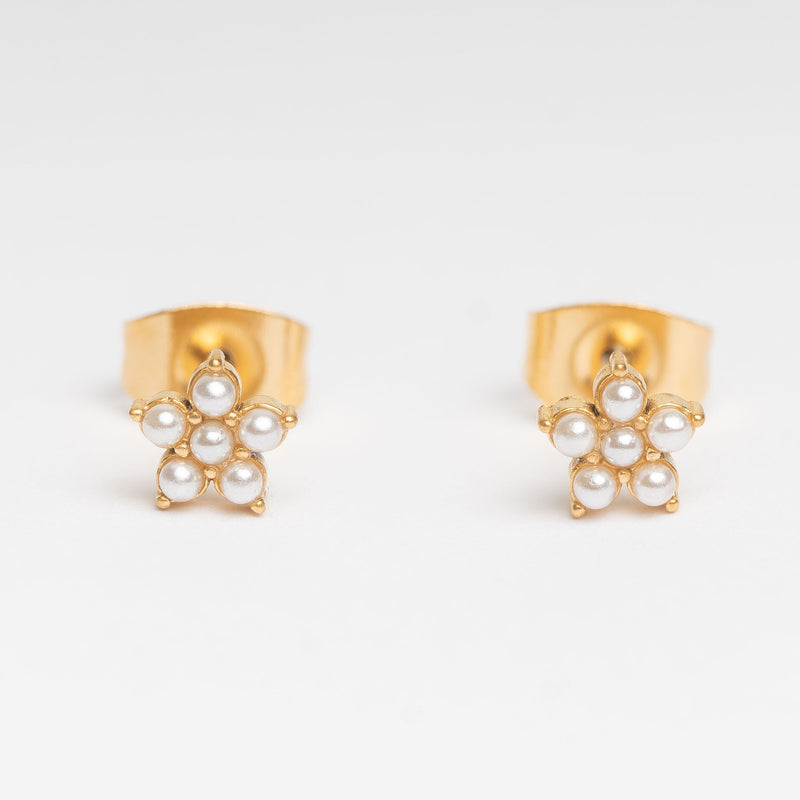 Bellis Studs