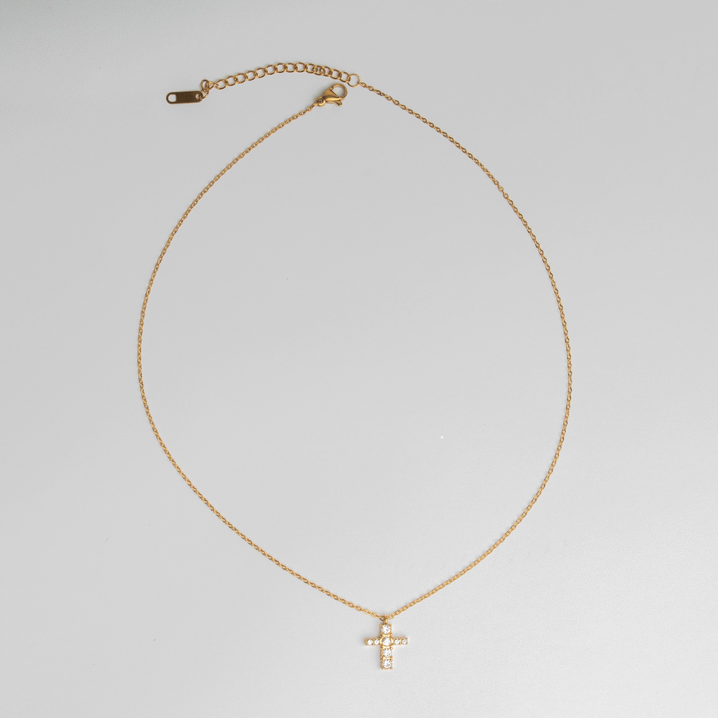 Collar de acero inoxidable dorado con zirconias