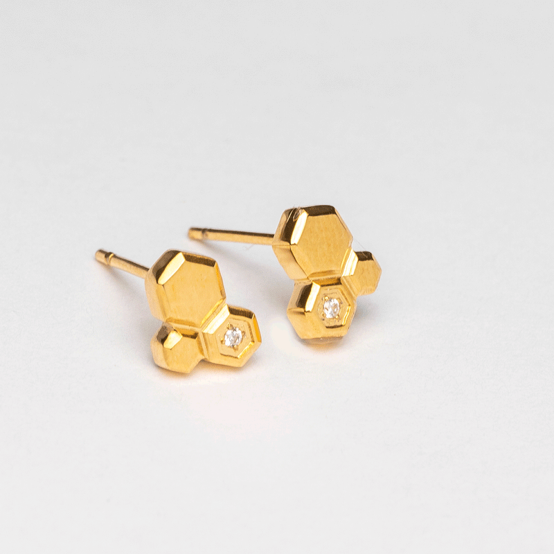 Minimal Hexagon Stud
