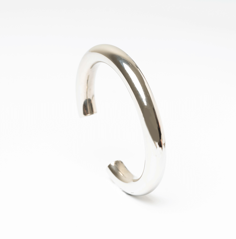 Pulsera rígida plateada de acero inoxidable 