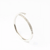 Anillo de acero inoxidable con zirconias