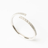 Anillo de acero inoxidable con zirconias 