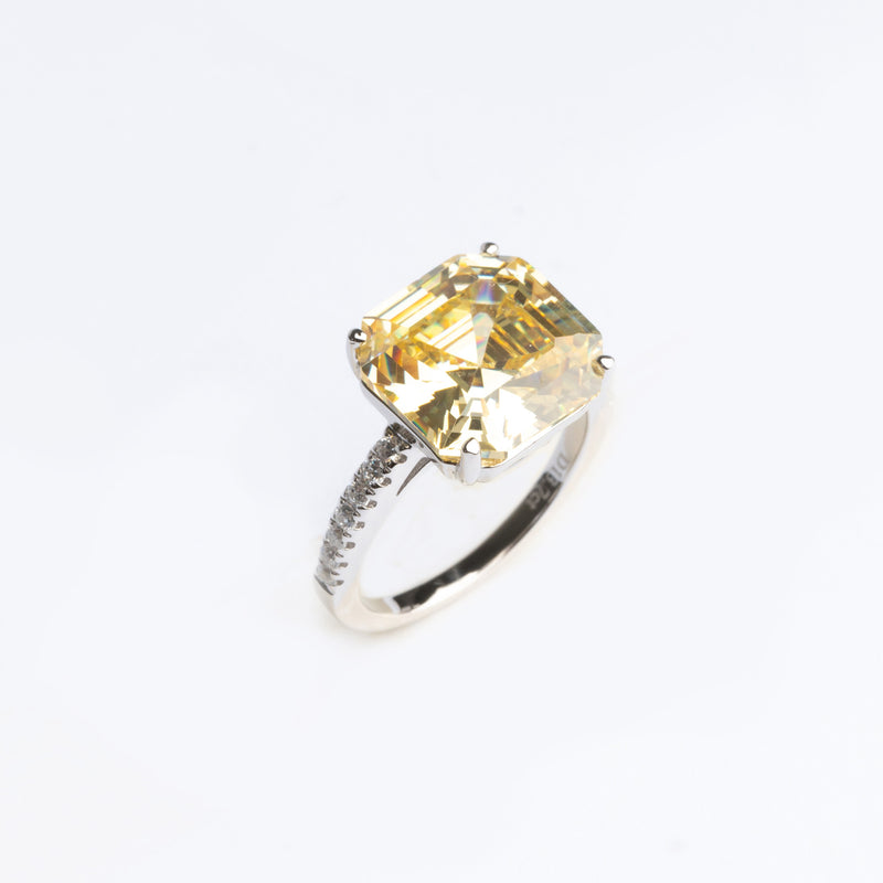 Ambar Princess Ring