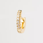 Arracada miniatura en color dorado con cristales de zirconias