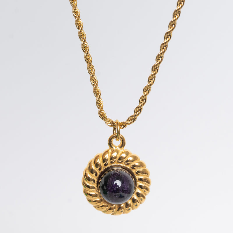 Livo Necklace