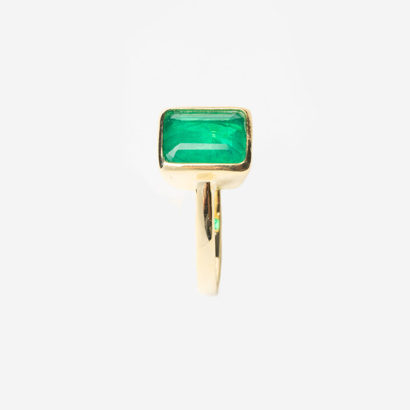 anillo de plata esterlina con chapa de oro y zirconia verde
