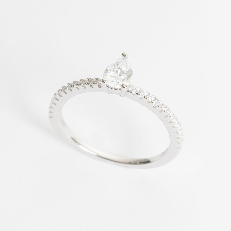Lenen Drop Ring