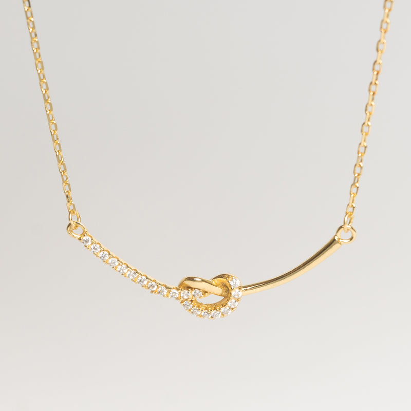 Anessa Knot